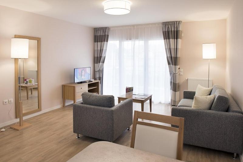 Domitys Le Carrousel Aparthotel Cabourg Exteriör bild