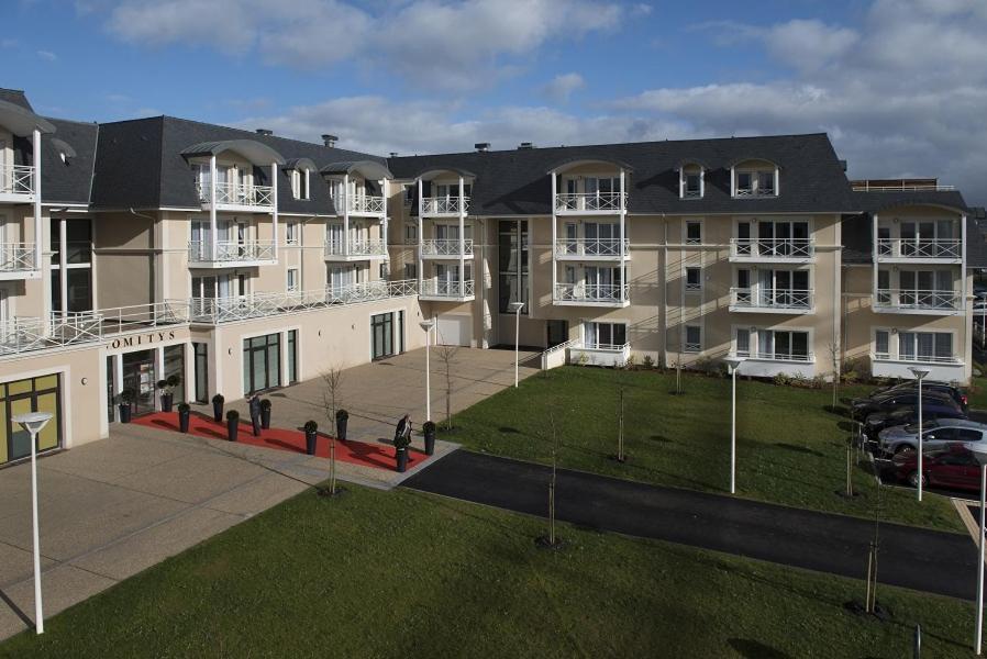 Domitys Le Carrousel Aparthotel Cabourg Exteriör bild