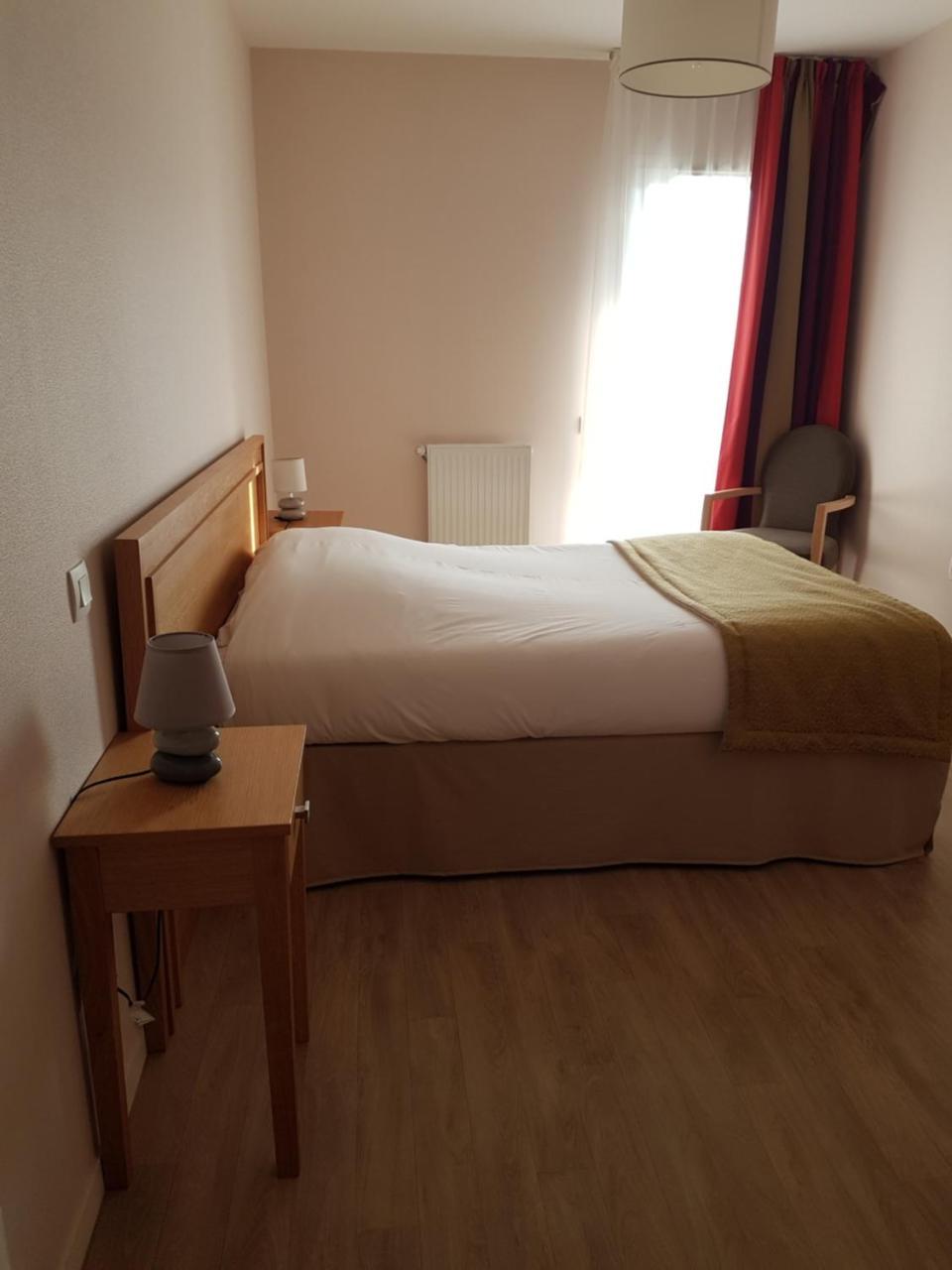 Domitys Le Carrousel Aparthotel Cabourg Exteriör bild